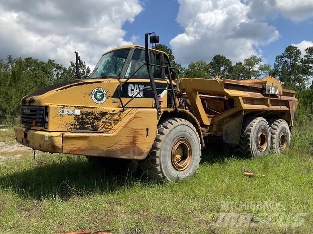 CAT 740 ساحبات مفصلية