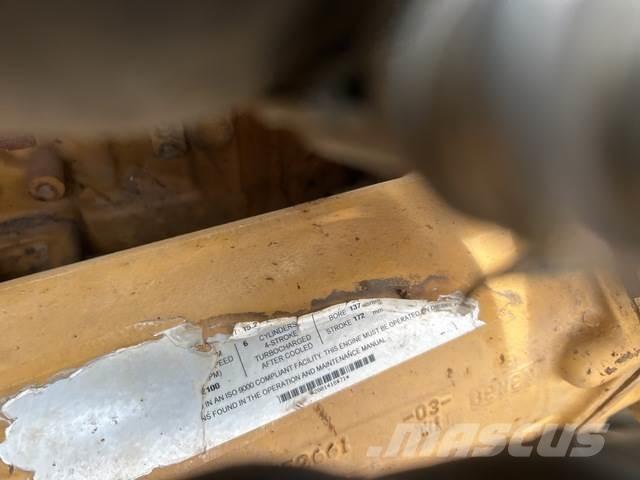 CAT 740 ساحبات مفصلية
