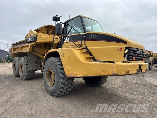 CAT 740 ساحبات مفصلية