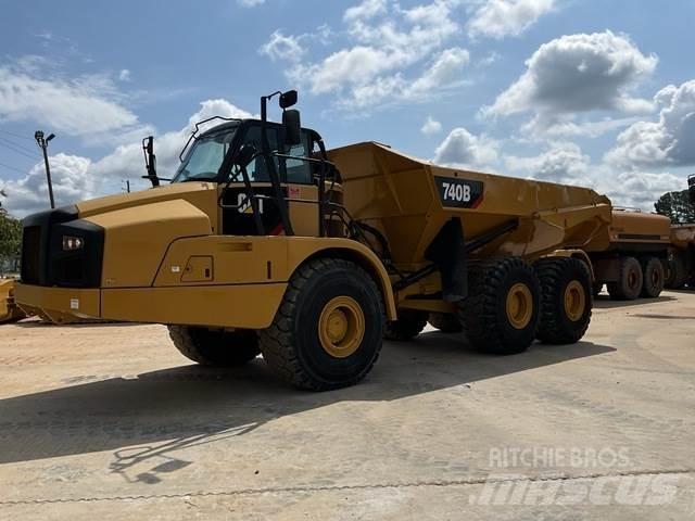 CAT 740B ساحبات مفصلية