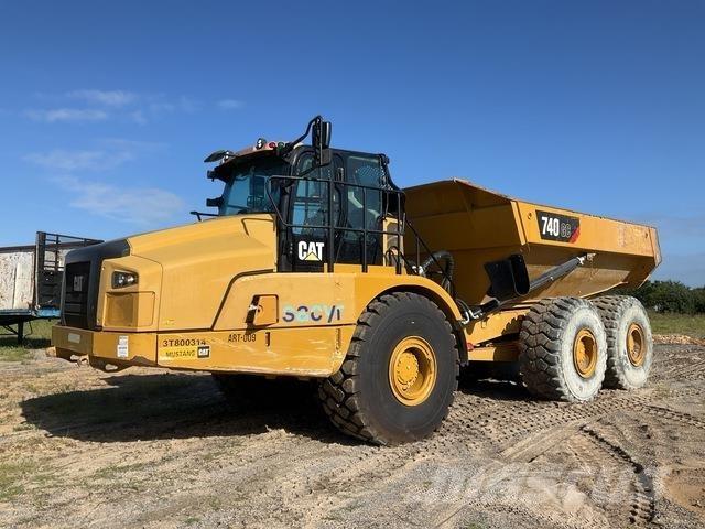 CAT 740GC ساحبات مفصلية