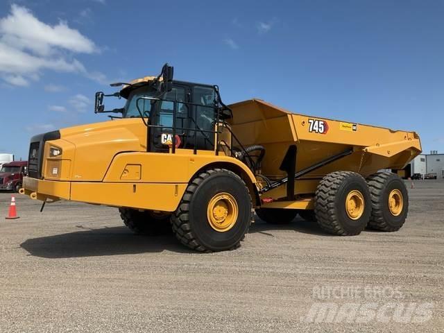 CAT 745 ساحبات مفصلية