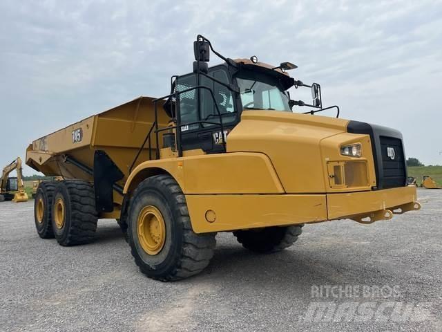 CAT 745 ساحبات مفصلية