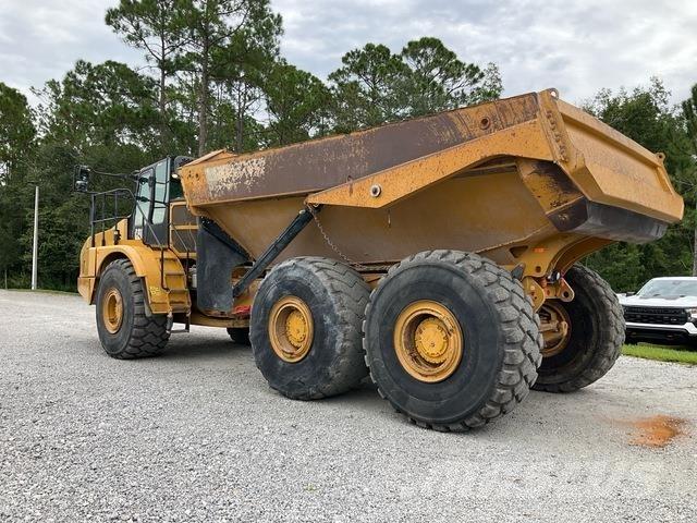 CAT 745 ساحبات مفصلية