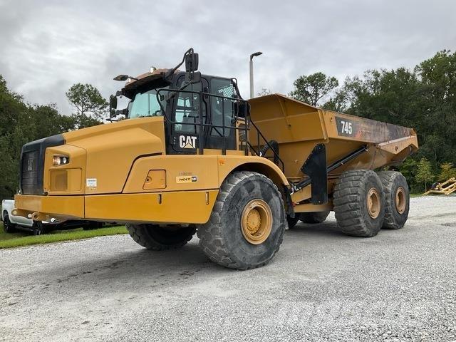 CAT 745 ساحبات مفصلية