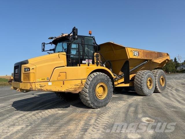 CAT 745 ساحبات مفصلية