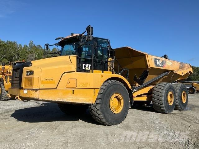 CAT 745 ساحبات مفصلية