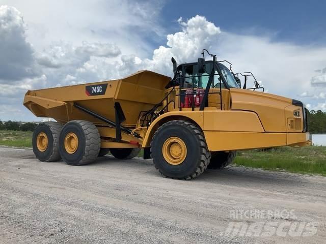 CAT 745C ساحبات مفصلية