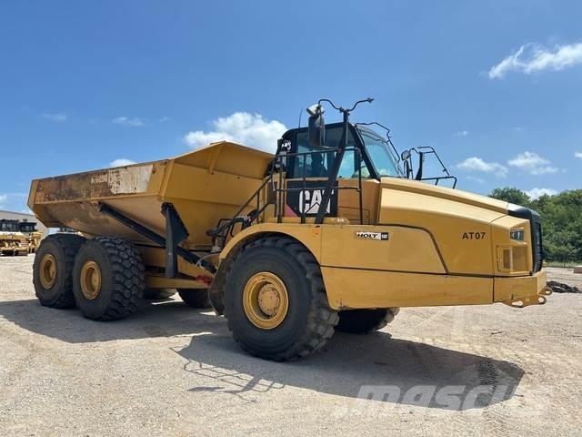 CAT 745C ساحبات مفصلية
