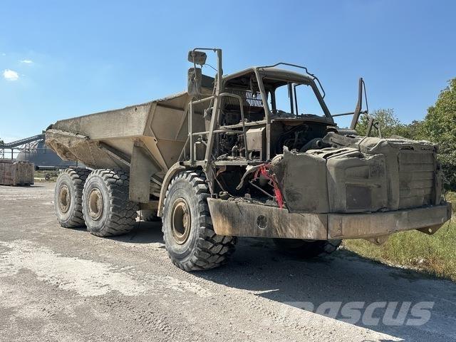CAT 745C ساحبات مفصلية