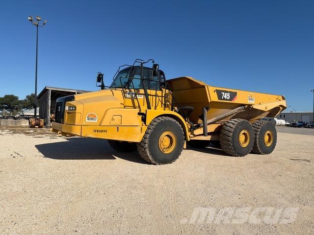 CAT 745C ساحبات مفصلية