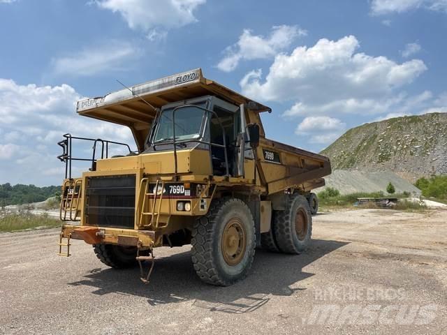CAT 769D ساحبات مفصلية