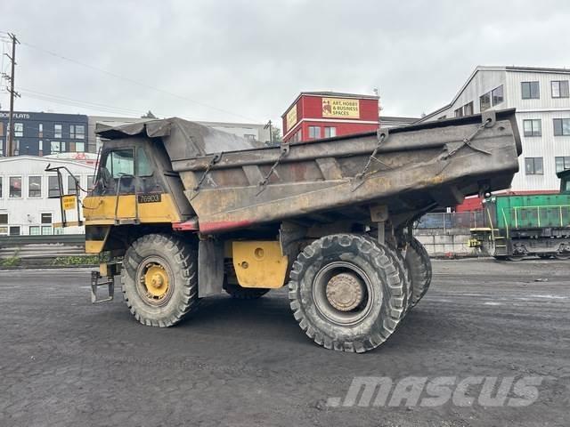 CAT 769D ساحبات مفصلية