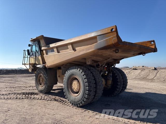 CAT 769D ساحبات مفصلية