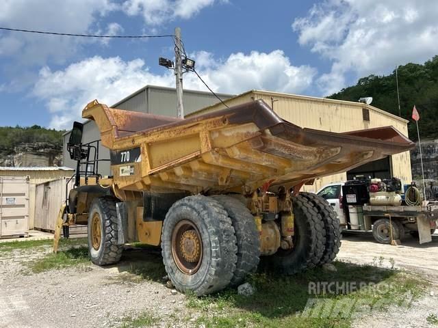 CAT 770 ساحبات مفصلية
