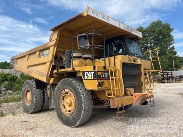 CAT 771D ساحبات مفصلية