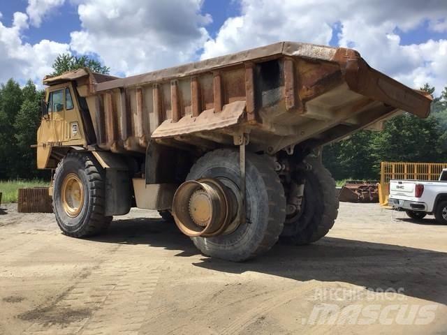 CAT 773B ساحبات مفصلية