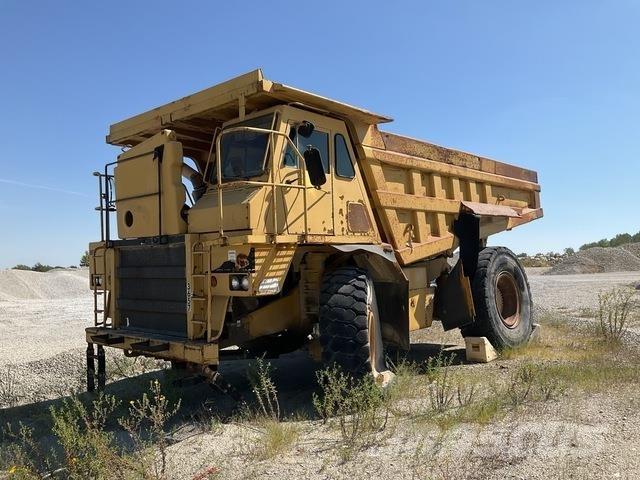 CAT 773B ساحبات مفصلية