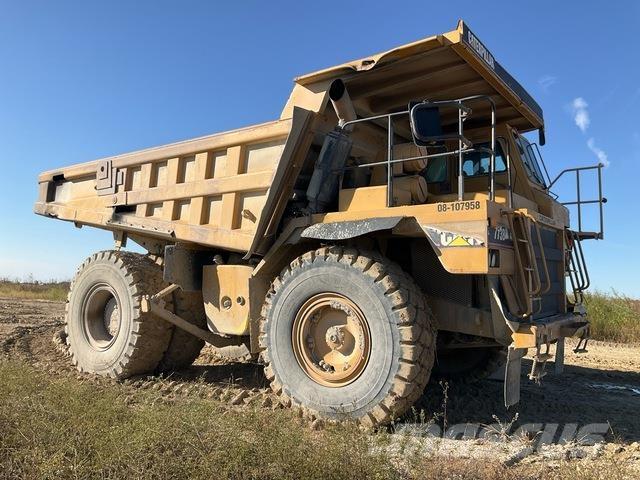 CAT 773B ساحبات مفصلية