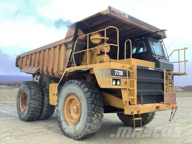 CAT 773B ساحبات مفصلية