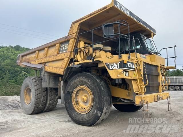 CAT 773D ساحبات مفصلية
