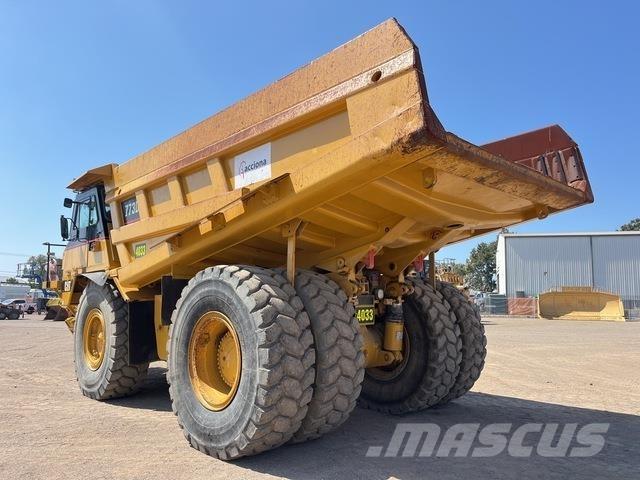 CAT 773D ساحبات مفصلية