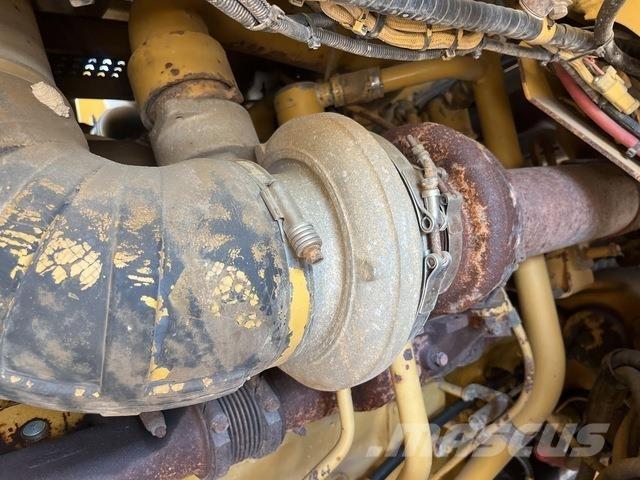 CAT 773D ساحبات مفصلية