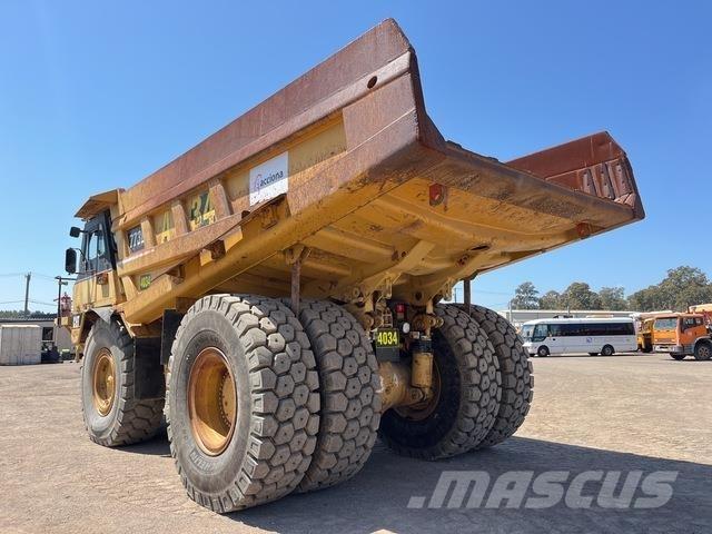 CAT 773D ساحبات مفصلية
