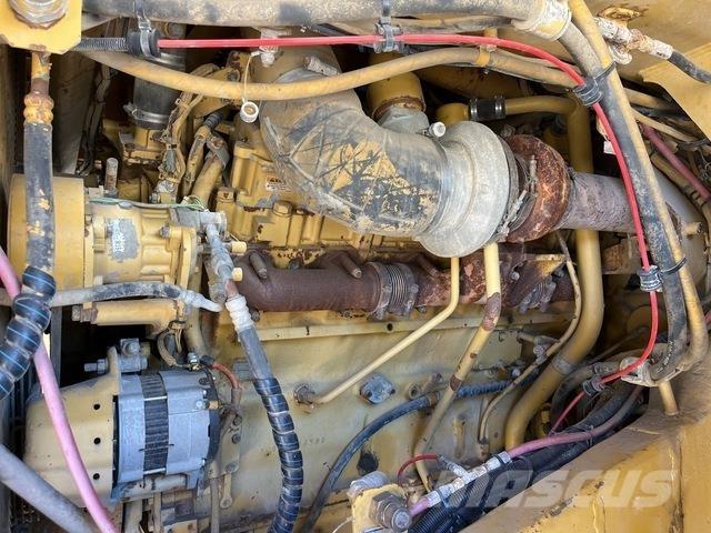 CAT 773D ساحبات مفصلية