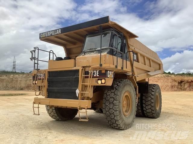 CAT 773E ساحبات مفصلية