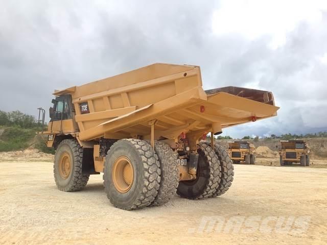 CAT 773E ساحبات مفصلية