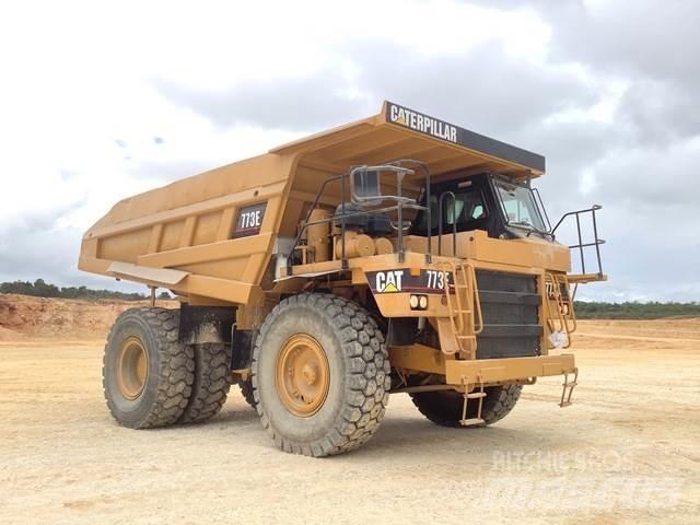 CAT 773E ساحبات مفصلية