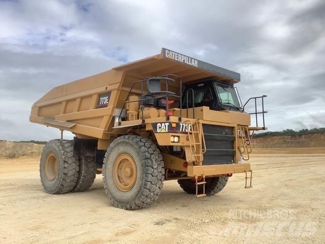 CAT 773E ساحبات مفصلية