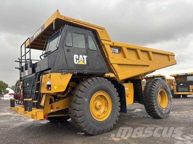 CAT 773E ساحبات مفصلية