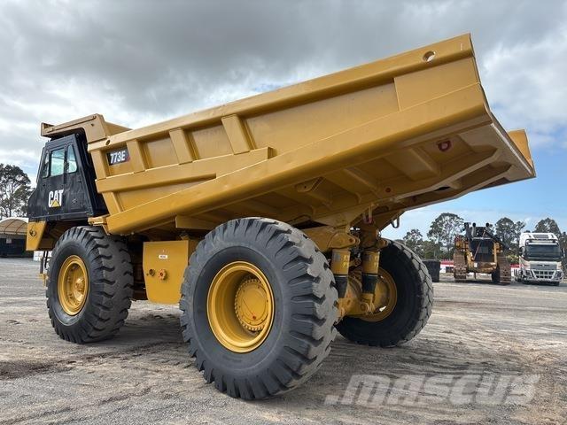 CAT 773E ساحبات مفصلية