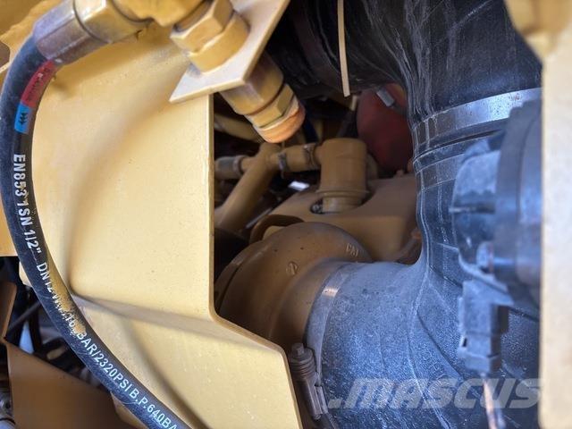 CAT 773E ساحبات مفصلية