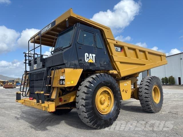 CAT 773E ساحبات مفصلية