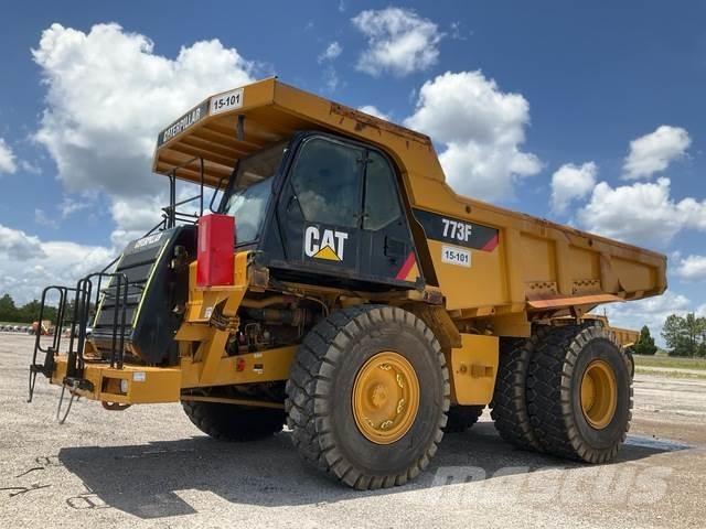 CAT 773F ساحبات مفصلية