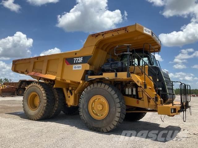 CAT 773F ساحبات مفصلية
