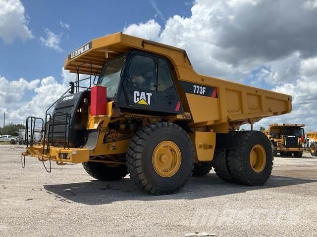 CAT 773F ساحبات مفصلية