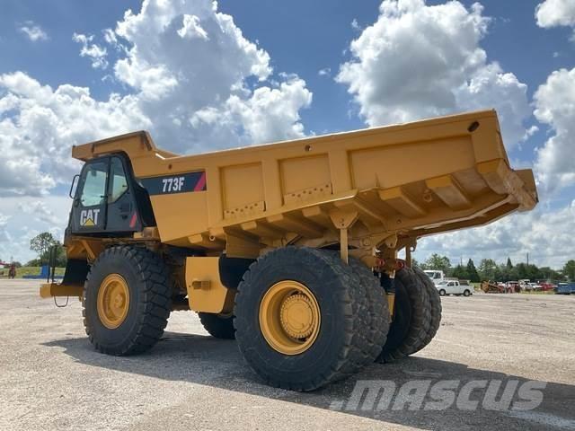 CAT 773F ساحبات مفصلية