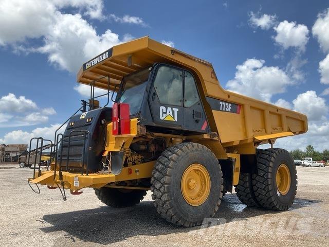CAT 773F ساحبات مفصلية