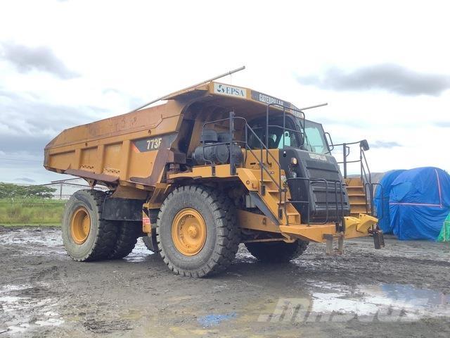 CAT 773F ساحبات مفصلية