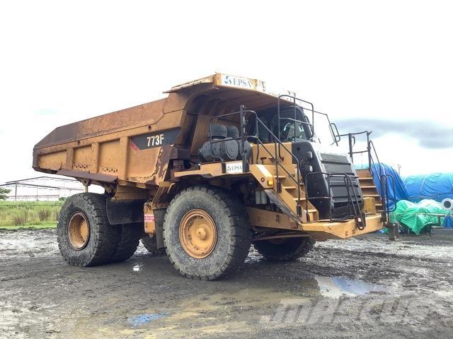 CAT 773F ساحبات مفصلية