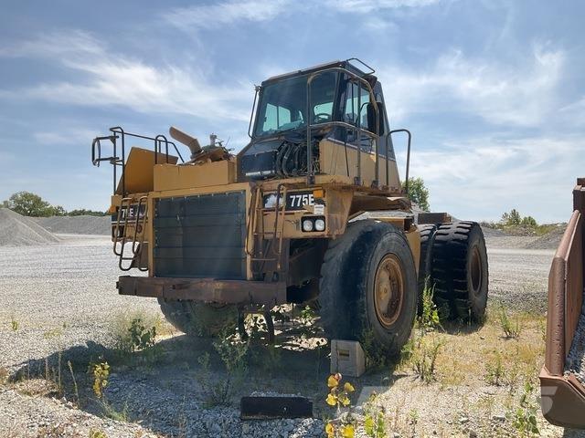 CAT 775E ساحبات مفصلية