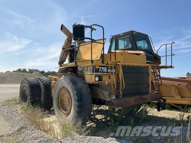CAT 775E ساحبات مفصلية