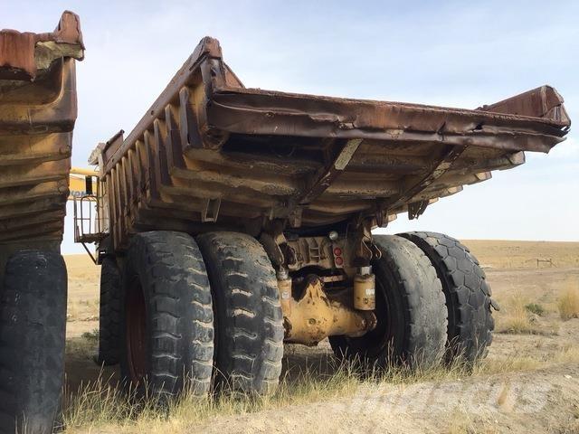 CAT 777 ساحبات مفصلية
