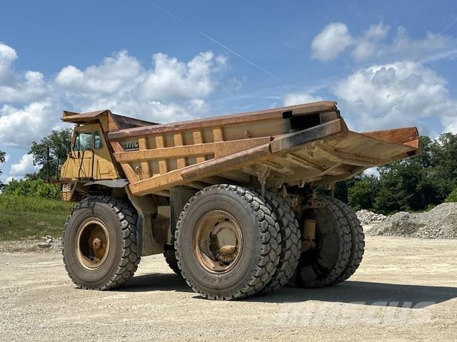 CAT 777C ساحبات مفصلية