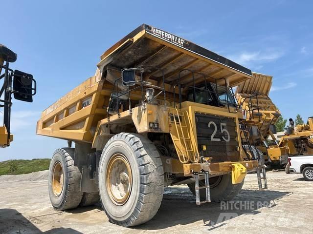 CAT 777D ساحبات مفصلية