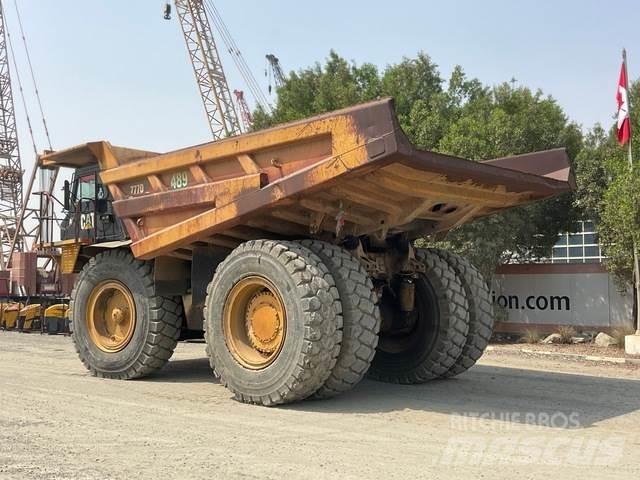 CAT 777D ساحبات مفصلية